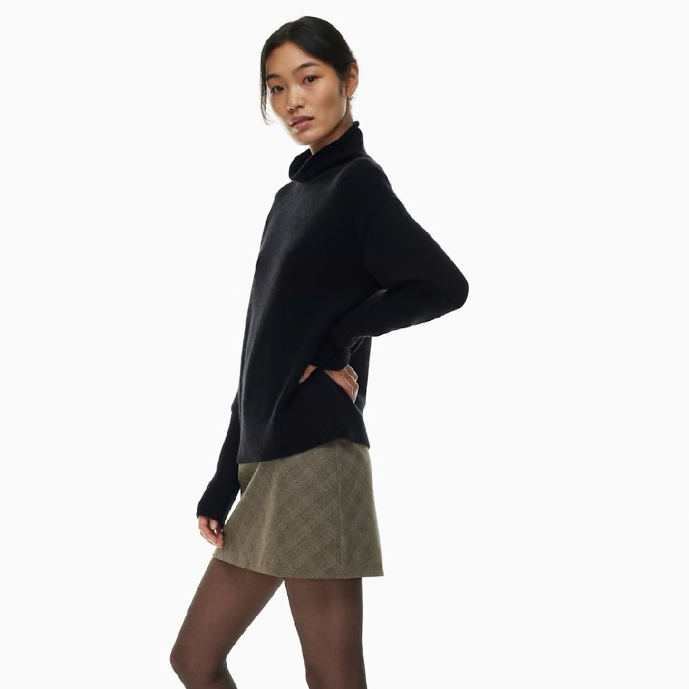 Aritzia Wilfred Luxe 100% Cashmere Cyprie Sweater Black - Picture 2 of 12